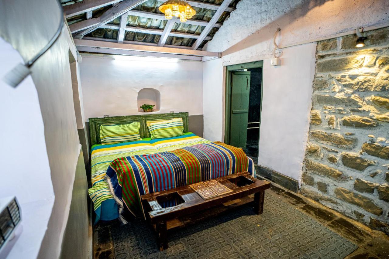 Villa The Olive Hut Bīr Exterior foto